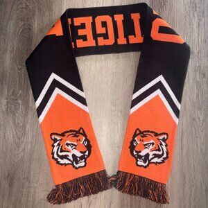 Delano Tigers Ruffneck Scarf With Fringe